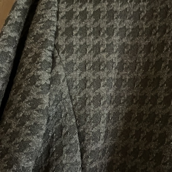 Molly & Maxx black/ gray 3/4 sleeved jacket. Size Large - Picture 8 of 8